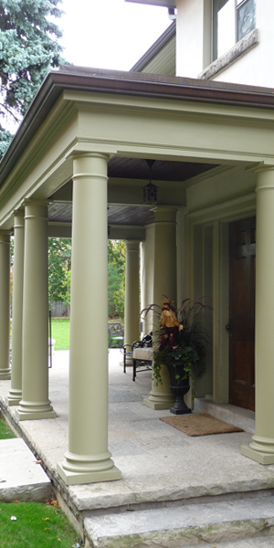 Front step pillars